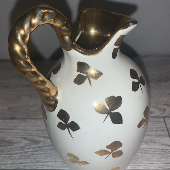 Le Pere Pottery Ivory & Gold Pitcher - Picture 4 of 4